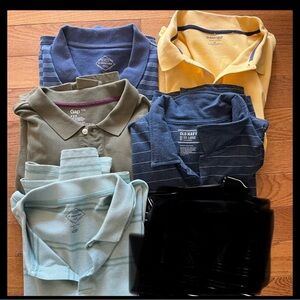 LOT of 5 men’s 2XL collar polo shirts
Old navy, gap, St Johns Bay